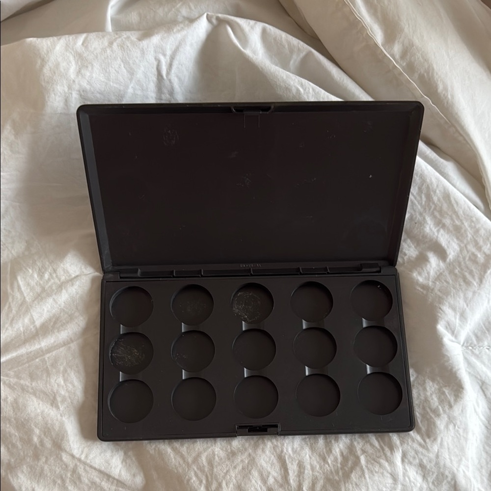 Mac Empty Pallet black grey makeup make up pro cosmetic magnetic eye shadows